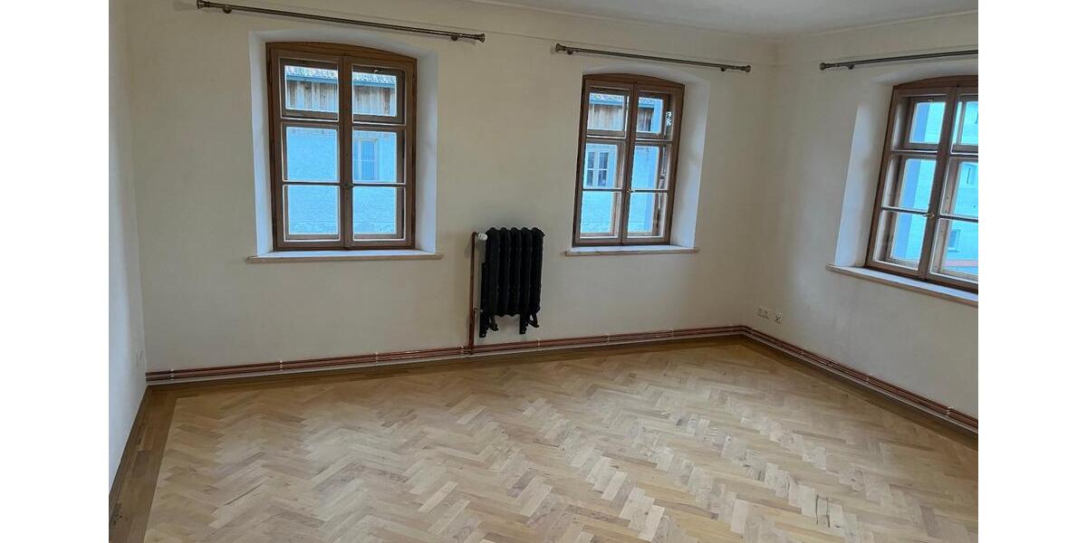 Etagenwohnung Bad Griesbach im Rottal - 2 Zimmer, 112 m&sup2;, 950&euro; | Angebot:25893407