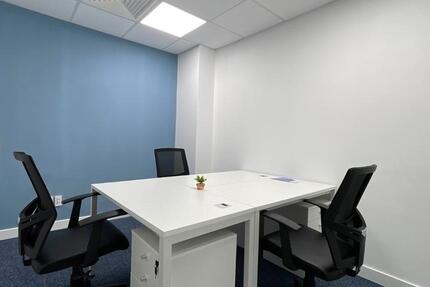 All-inclusive-Zugang zu professionellen Büroräumen für 2 Personen in HQ Strehlener Straße zimmer