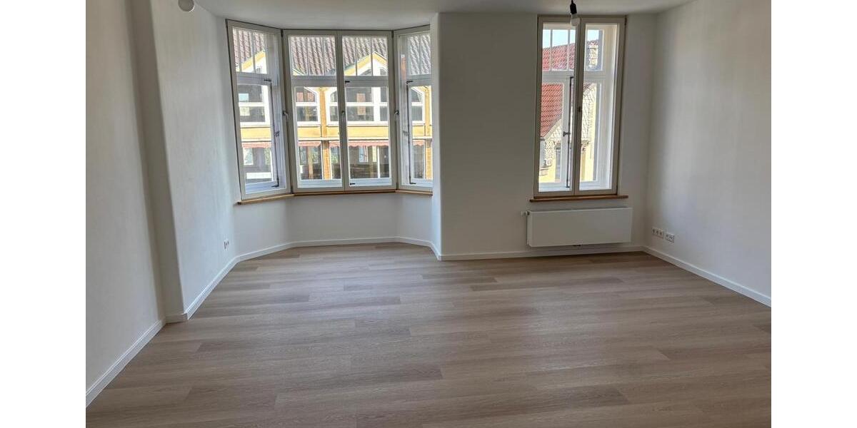Etagenwohnung Lemgo - 2 Zimmer, 66 m&sup2;, 895&euro; | Angebot:25265399