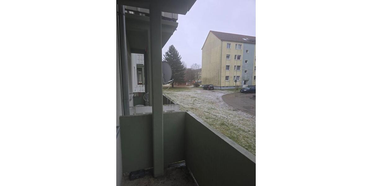 Tolle 2 -Raumwohnung mit Balkon + Aufzug + Dusche im Hochparterre! 2 zimmer