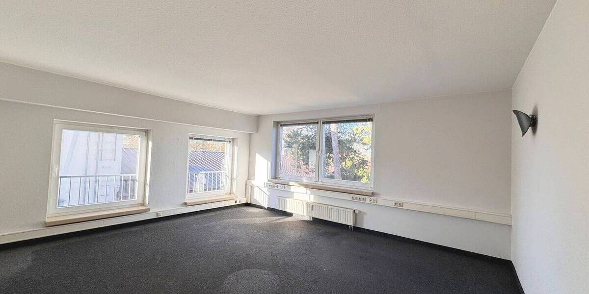 Gewerbeobjekt Göttingen Geismar - 9 Zimmer, 298 m&sup2;, 2.335&euro; | Angebot:23637617