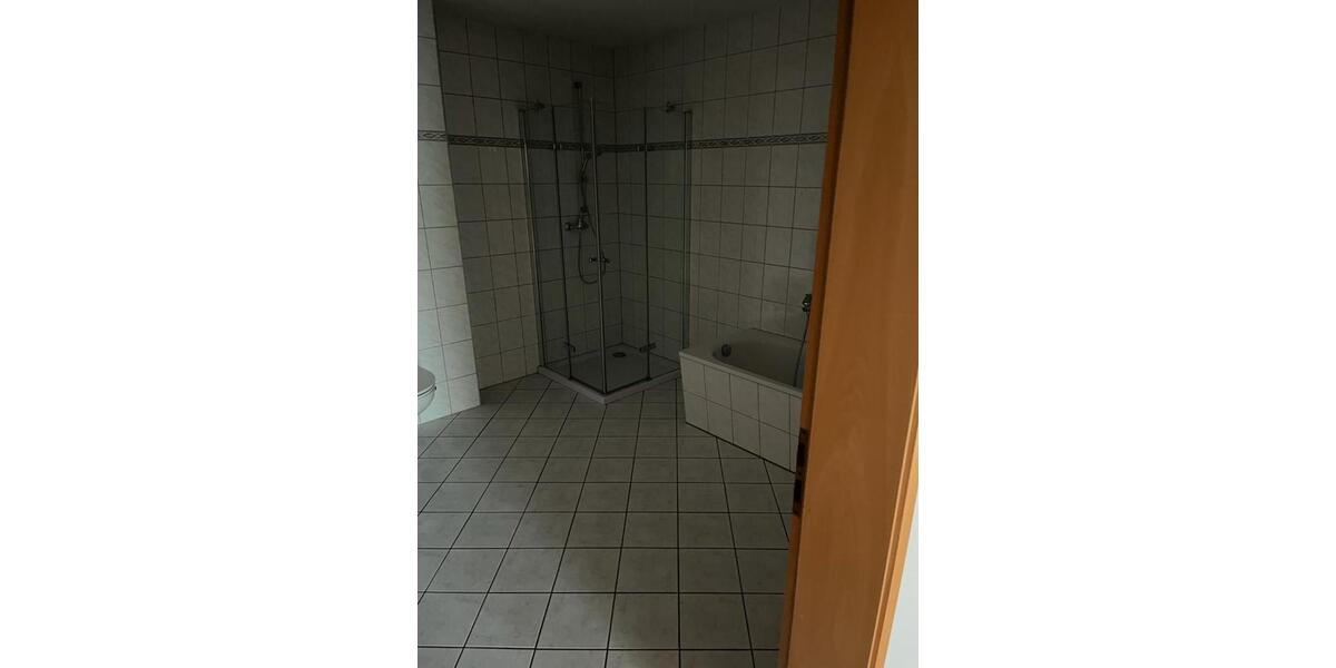 Erdgeschoßwohnung Nordhausen - 3 Zimmer, 110 m&sup2;, 850&euro; | Angebot:24850054