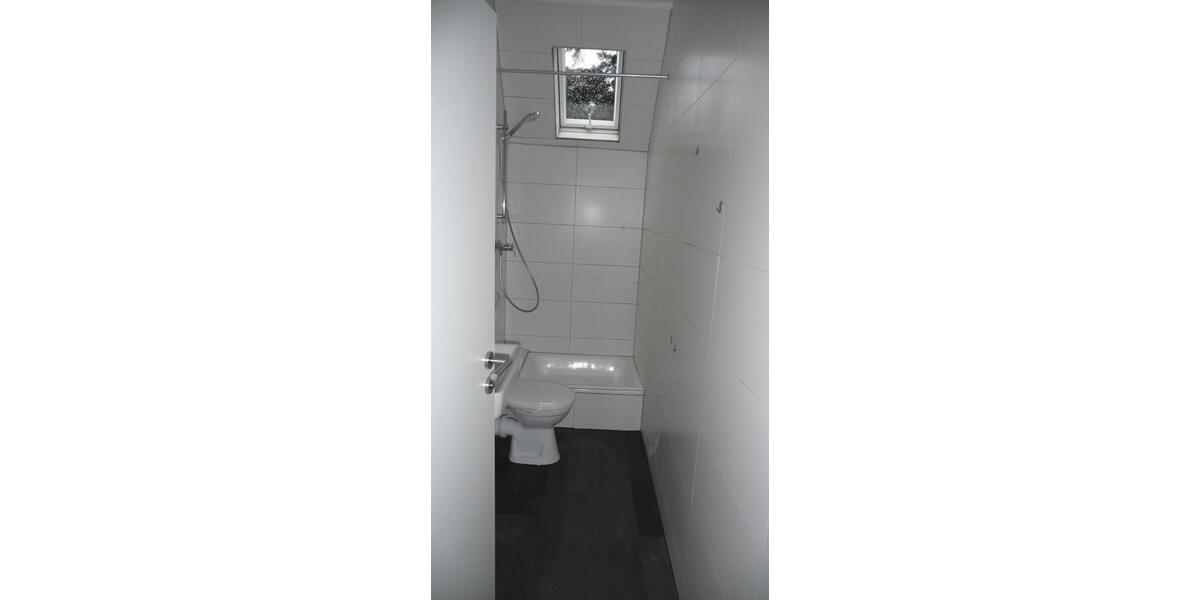 Dachgeschoßwohnung Kaiserslautern Betzenberg - 3.5 Zimmer, 72 m&sup2;, 690&euro; | Angebot:26261587