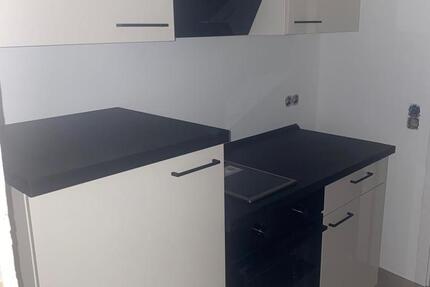 Komplett Saniert! Moderne 2-Zi.Whg mit extra Zimmer 2 zimmer