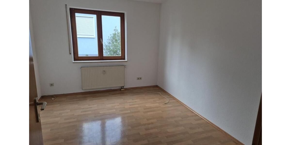 Etagenwohnung Stockach - 4 Zimmer, 106 m&sup2;, 1.300&euro; | Angebot:24510134