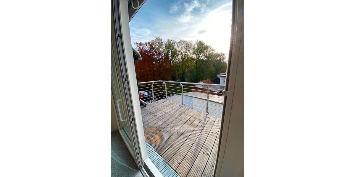 Etagenwohnung Ohrdruf - 6 Zimmer, 215 m&sup2;, 1.200&euro; | Angebot:12321985