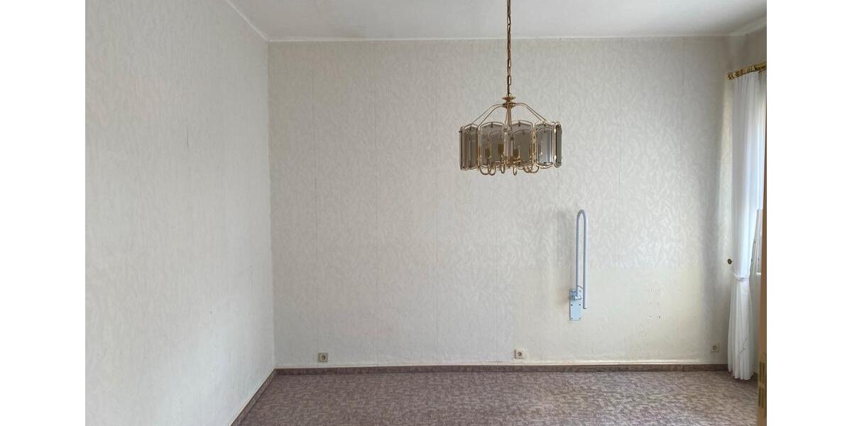 Doppelhaushälfte Bad Emstal - 6 Zimmer, 136 m&sup2;, 1.200&euro; | Angebot:24788878