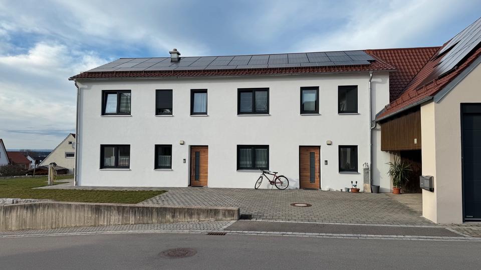 Etagenwohnung Huisheim - 5 Zimmer, 130 m&sup2;, 900&euro; | Angebot:25590795