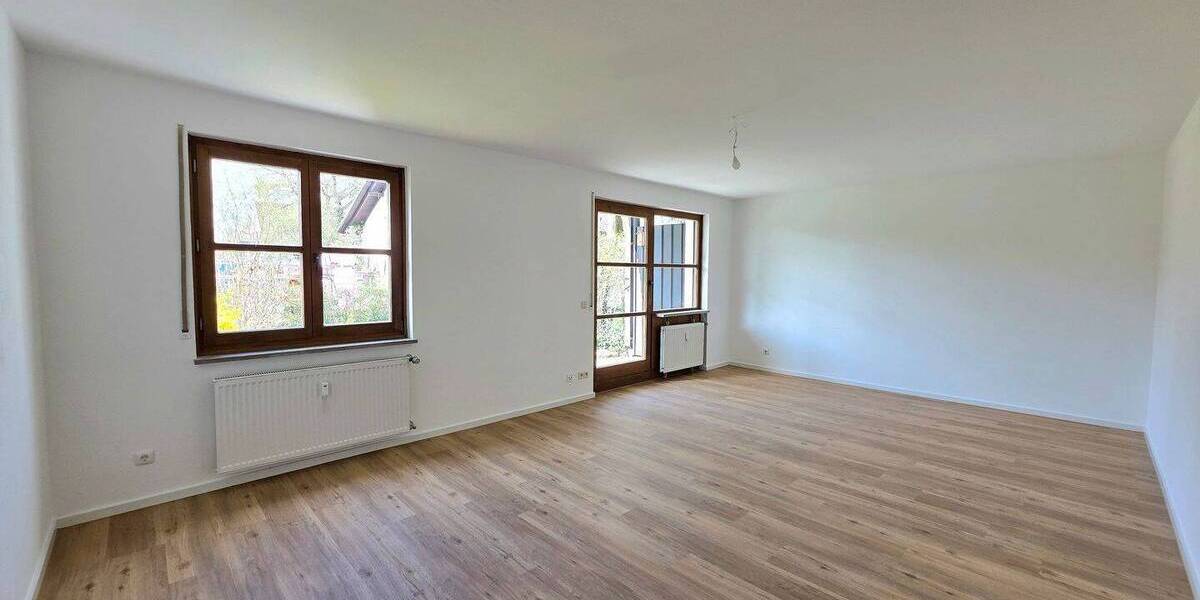 Etagenwohnung Deisenhofen Deisenhofen - 3 Zimmer, 92 m&sup2;, 1.500&euro; | Angebot:26205457
