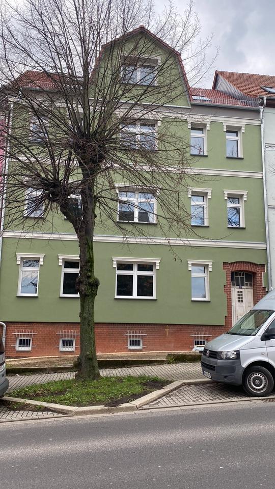 Sehr schöne helle 3 Raum Wohnung zimmer