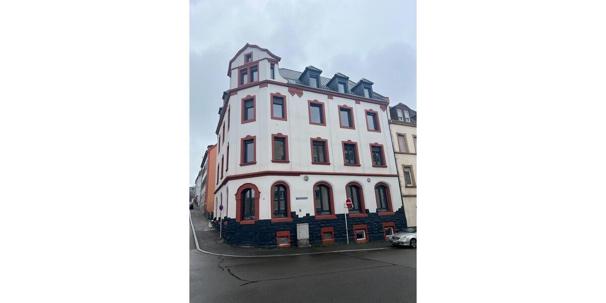 Dachgeschoßwohnung Pirmasens - 6 Zimmer, 138 m&sup2;, 1.200&euro; | Angebot:25395415