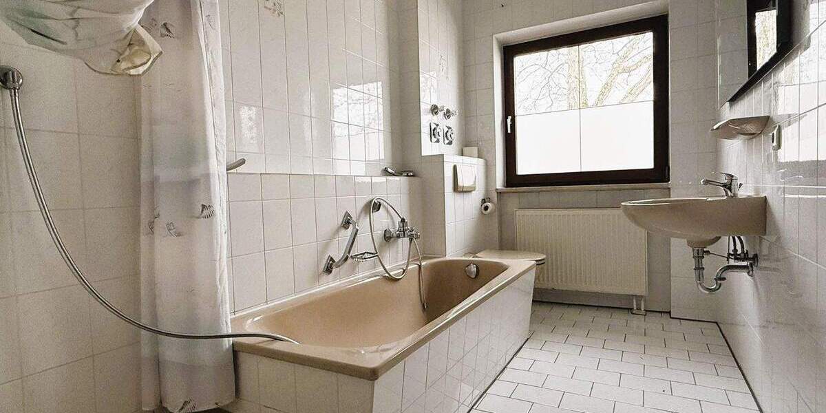 Etagenwohnung Bruckmühl - 3 Zimmer, 91 m&sup2;, 1.250&euro; | Angebot:24992634