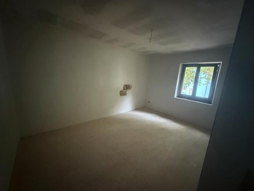 1 WG Zimmer Innenstadt in 4er WG, 2 w, 1 m 20 - 25 j