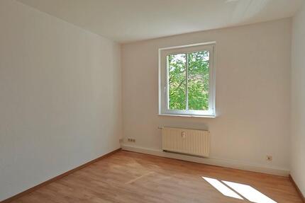 SINGLEWohnung in RUHIGER LAGE