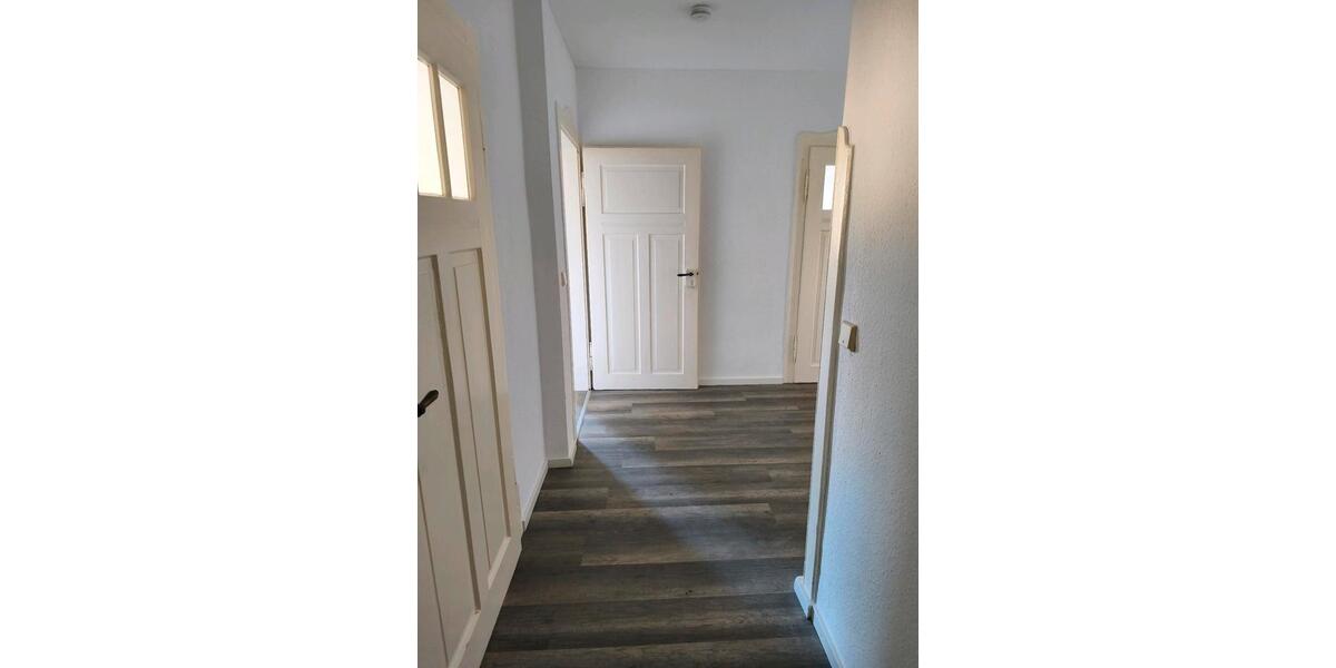 Etagenwohnung Mittweida - 4 Zimmer, 90 m&sup2;, 950&euro; | Angebot:26044963