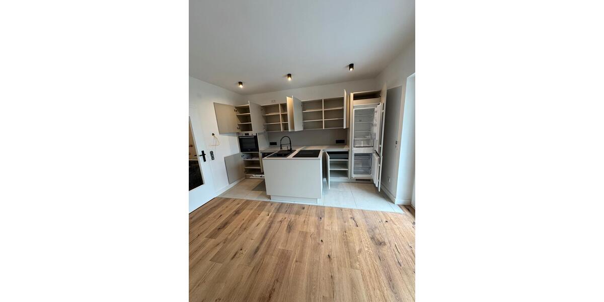 Erdgeschoßwohnung Oldenburg Bloherfelde - 3 Zimmer, 120 m&sup2;, 1.750&euro; | Angebot:26463807