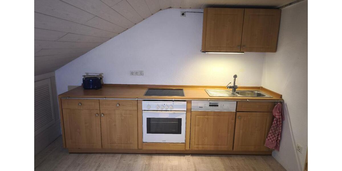 Dachgeschoßwohnung Iserlohn Sümmern - 2 Zimmer, 46 m&sup2;, 500&euro; | Angebot:25204276