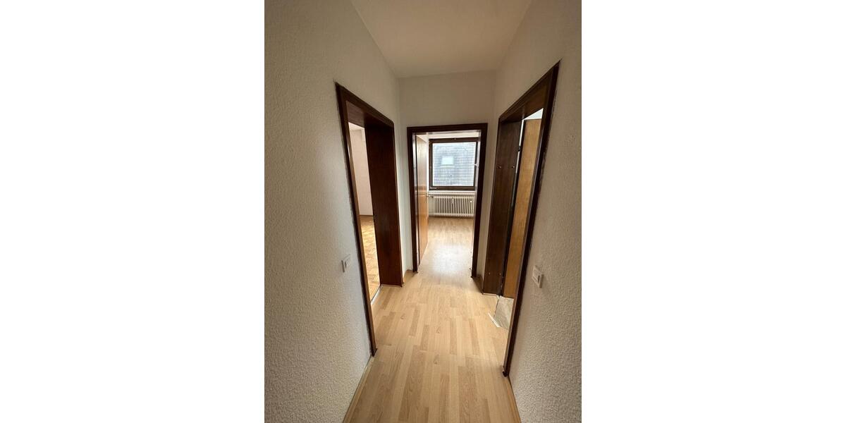Dachgeschoßwohnung Köln Porz - 3 Zimmer, 62 m&sup2;, 1.100&euro; | Angebot:26620068