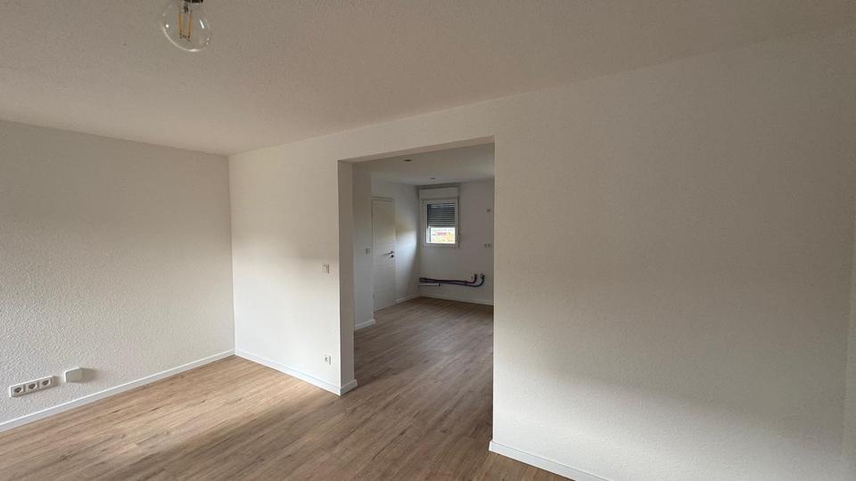 Dachgeschoßwohnung Saarbrücken - 4 Zimmer, 79 m&sup2;, 930&euro; | Angebot:24477797