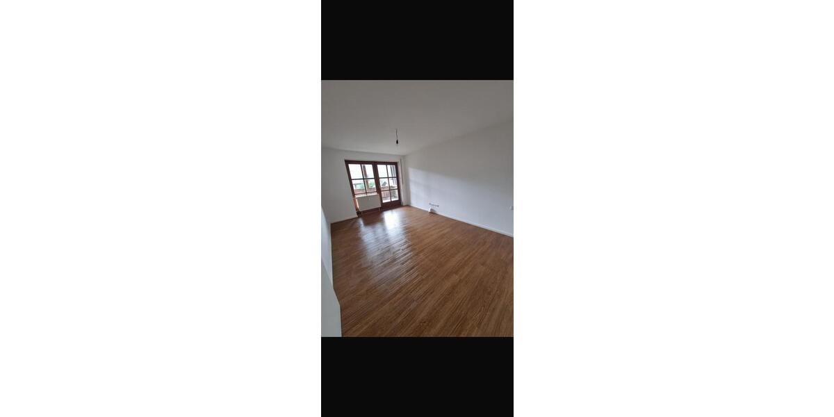 Etagenwohnung Lam - 1 Zimmer, 26 m&sup2;, 280&euro; | Angebot:26018685