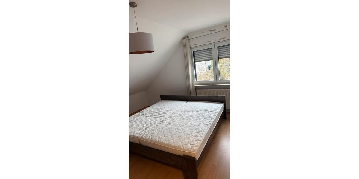 Dachgeschoßwohnung Alzey - 3 Zimmer, 75 m&sup2;, 900&euro; | Angebot:24865594
