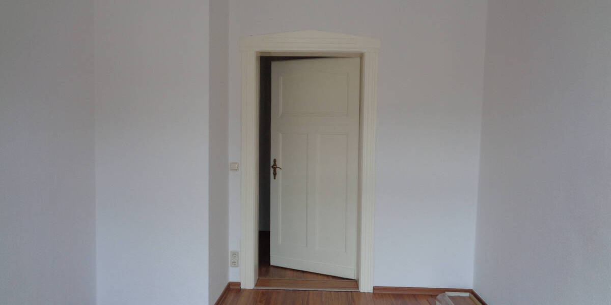 Etagenwohnung Plauen Haselbrunn - 3 Zimmer, 75 m&sup2;, 300&euro; | Angebot:26750925