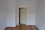 Etagenwohnung Plauen Haselbrunn - 3 Zimmer, 75 m&sup2;, 300&euro; | Angebot:26750925