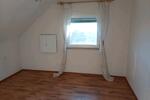 Dachgeschoßwohnung Gschwend - 3 Zimmer, 90 m&sup2;, 650&euro; | Angebot:24772617