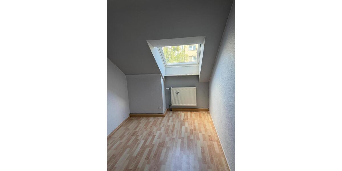 Dachgeschoßwohnung Mannheim Rheinau - 3 Zimmer, 70 m&sup2;, 800&euro; | Angebot:26699166