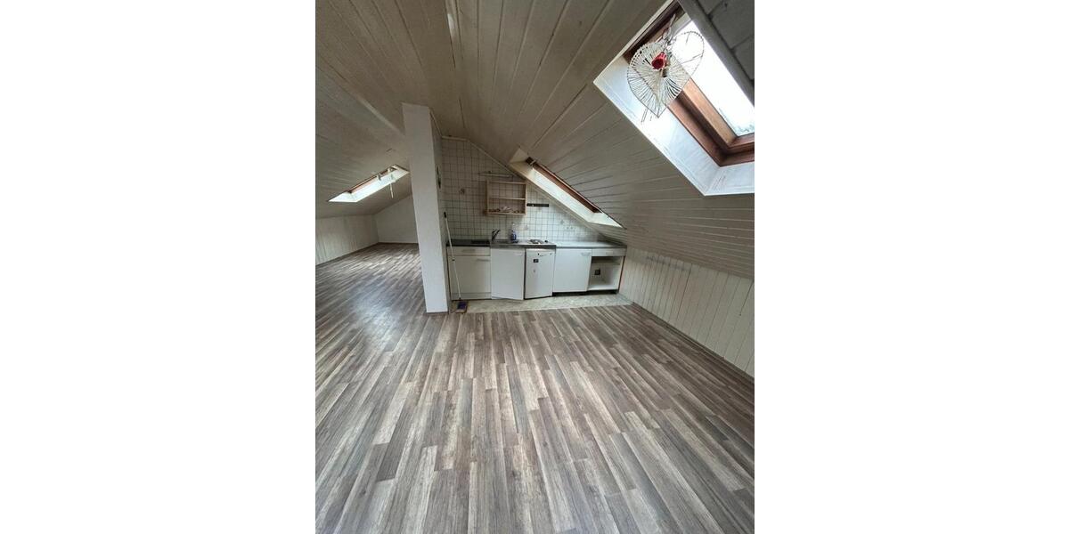 Dachgeschoßwohnung Albstadt - 1 Zimmer, 35 m&sup2;, 420&euro; | Angebot:26704429