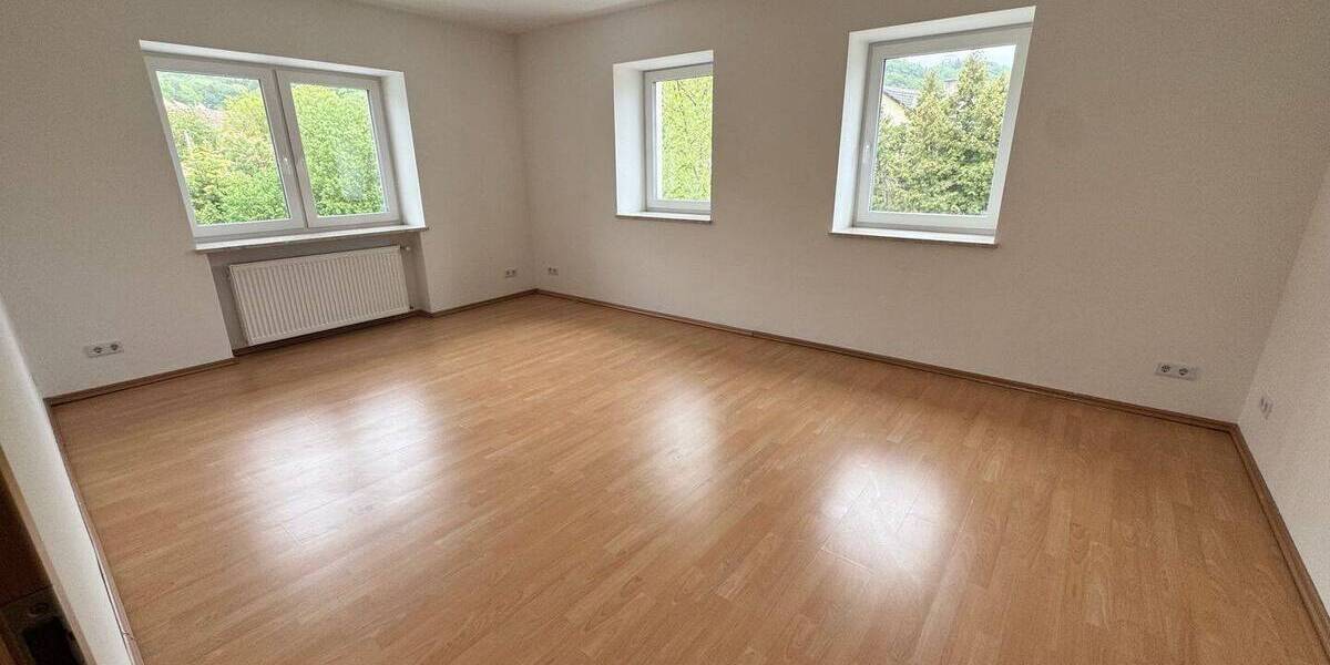 Etagenwohnung Berching Pollanten - 3 Zimmer, 94 m&sup2;, 850&euro; | Angebot:26486216
