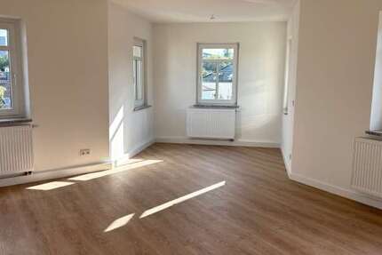 Wohnung Dresden Cotta - 4 Zimmer, 105 m&sup2;, 1.260&euro; | Angebot:27703056
