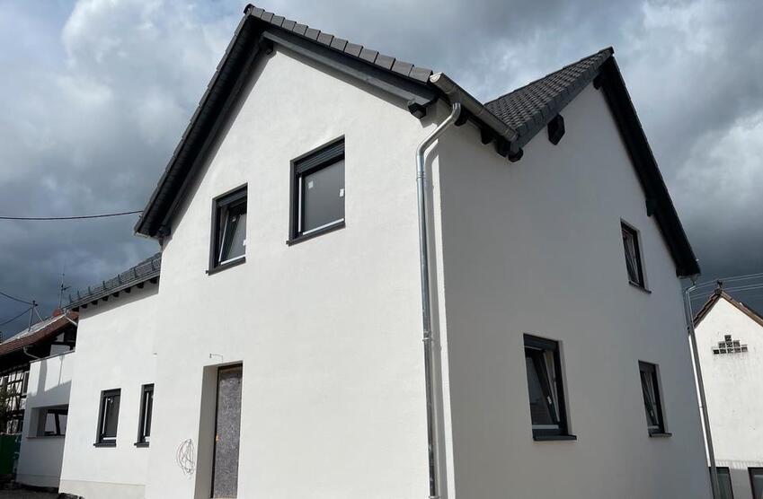 Neue 1,5-Zimmer-Wohnung mit Einbauküche - ab sofort in Görsroth
