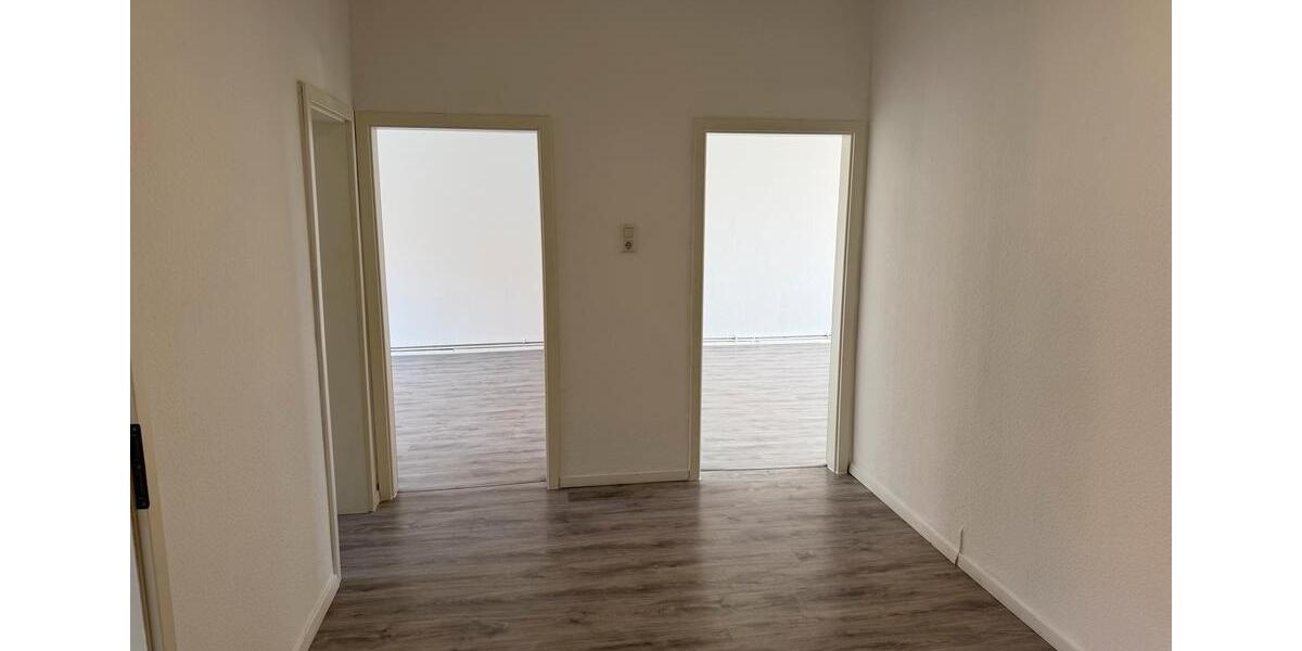 Etagenwohnung Wilhelmshaven - 4 Zimmer, 110 m&sup2;, 720&euro; | Angebot:26705876