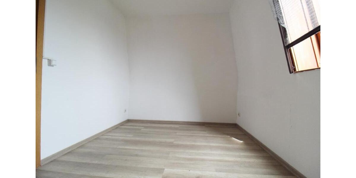 Etagenwohnung Lunzenau - 4 Zimmer, 81 m&sup2;, 430&euro; | Angebot:24940982