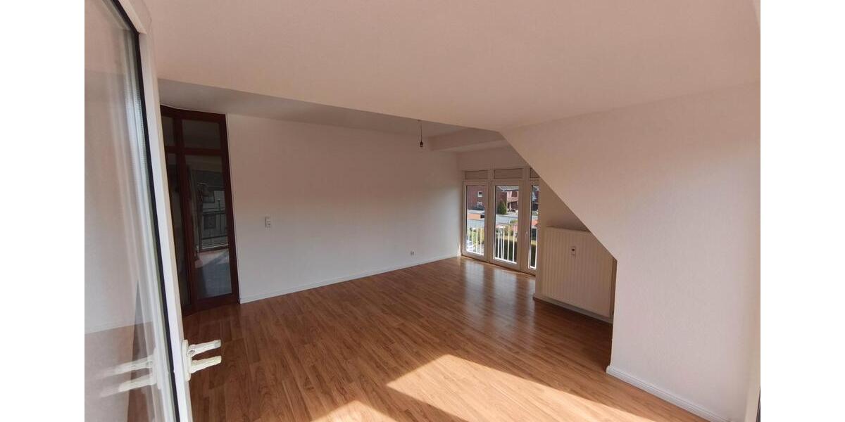 Dachgeschoßwohnung Buxtehude - 3 Zimmer, 69 m&sup2;, 825&euro; | Angebot:26629402
