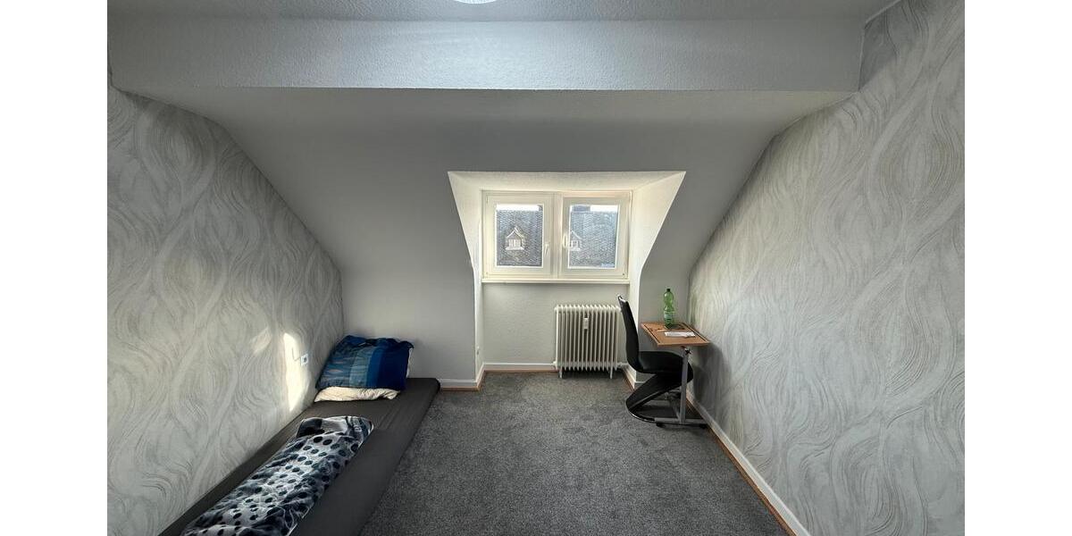 Dachgeschoßwohnung Trier West-Pallien - 4 Zimmer, 60 m&sup2;, 650&euro; | Angebot:25395383