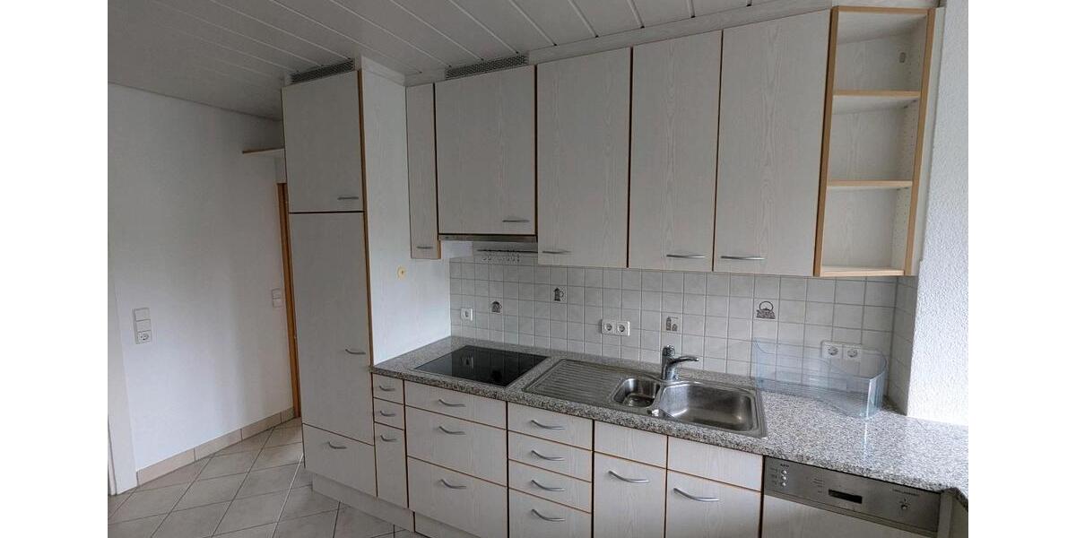 Wohnen auf Zeit Gomaringen - 4.5 Zimmer, 600&euro; | Angebot:22232449