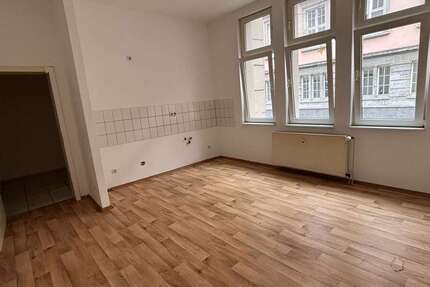 Wohnung Wuppertal - 1.5 Zimmer, 45 m&sup2;, 400&euro; | Angebot:27110026