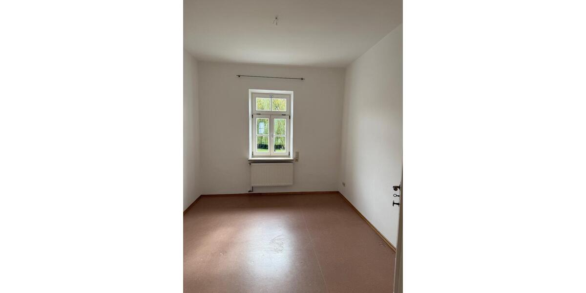 Etagenwohnung Bruckberg - 5 Zimmer, 149 m&sup2;, 1.424&euro; | Angebot:26144839