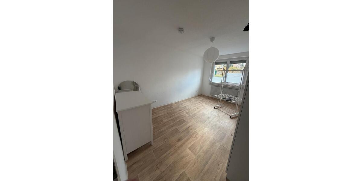 Hochparterre Eisenberg - 3 Zimmer, 60 m&sup2;, 650&euro; | Angebot:25962243