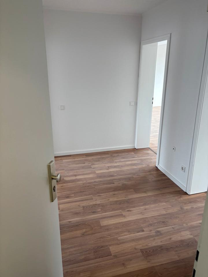 Sanierte 3 Zimmer Wohnung in 53359 Rheinbach zu vermieten zimmer
