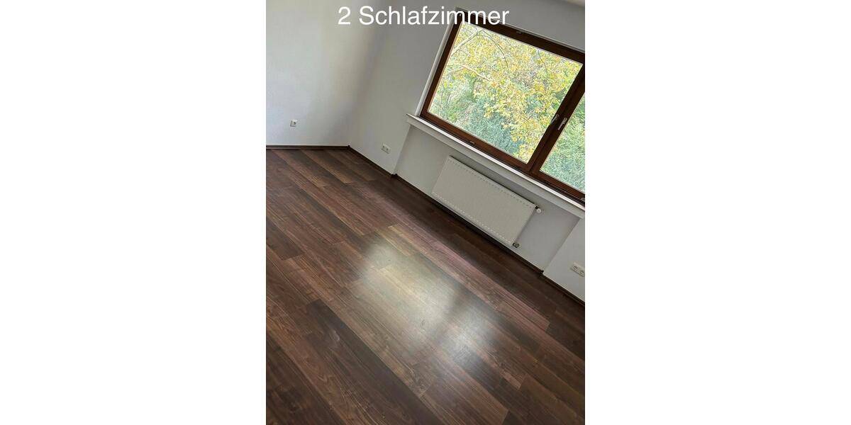 Etagenwohnung Gelsenkirchen Rotthausen - 3 Zimmer, 82 m&sup2;, 575&euro; | Angebot:26045537
