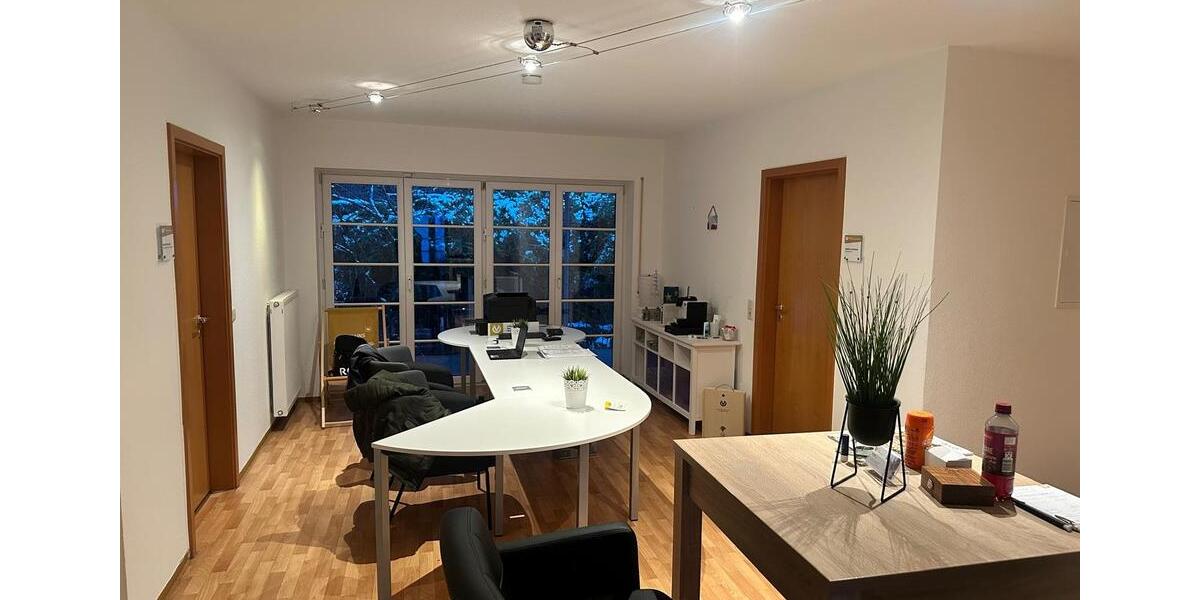 Gewerbeobjekt Tuttlingen - 1.200&euro; | Angebot:24489798