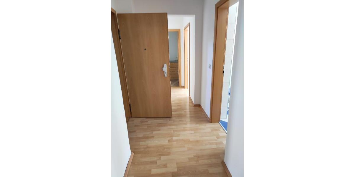 Etagenwohnung Meißen - 3 Zimmer, 81 m&sup2;, 530&euro; | Angebot:25319795