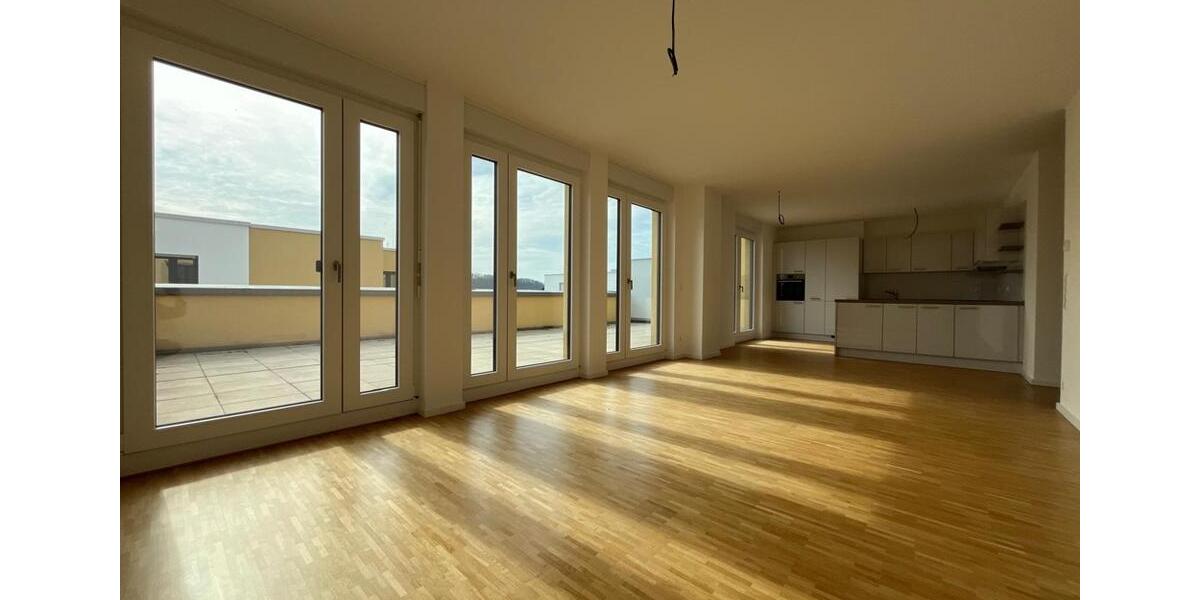 Etagenwohnung Bad Friedrichshall - 4 Zimmer, 136 m&sup2;, 1.916&euro; | Angebot:26068585