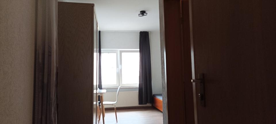 Etagenwohnung Bad Hersfeld - 1 Zimmer, 25 m&sup2;, 395&euro; | Angebot:26134394