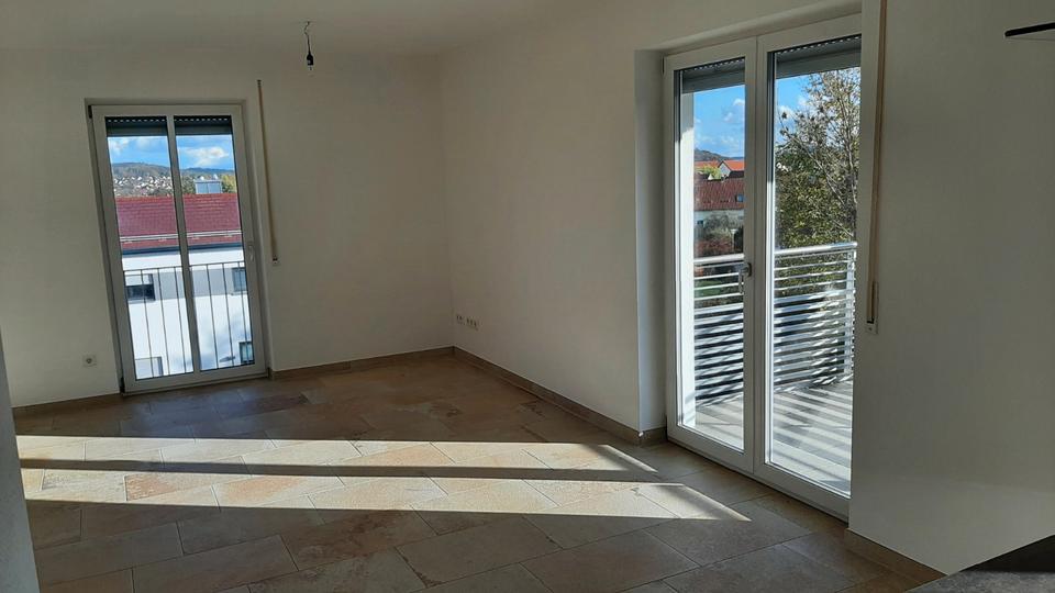 Etagenwohnung Parsberg - 4 Zimmer, 94 m&sup2;, 880&euro; | Angebot:26624079