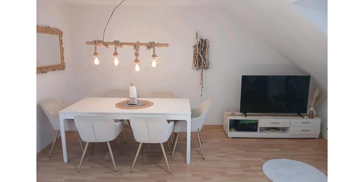 Dachgeschoßwohnung Schweinfurt Gartenstadt - 4 Zimmer, 110 m&sup2;, 750&euro; | Angebot:25752202