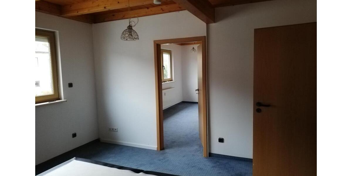 Etagenwohnung Kelheim - 5 Zimmer, 153 m&sup2;, 1.400&euro; | Angebot:26004638